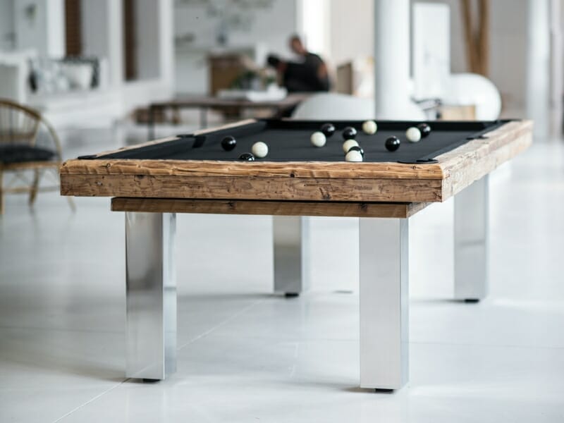 Billards Toulet billes déco noir et ivoire