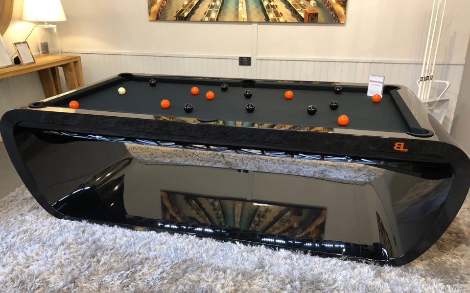 Achat billard noir laqué Blacklight - Billards design - Billards Toulet