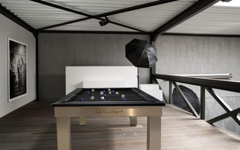 billard Lambert table pieds argentés et tapis noir mat
