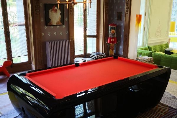 Billard design film Divorce Club - Billards Toulet
