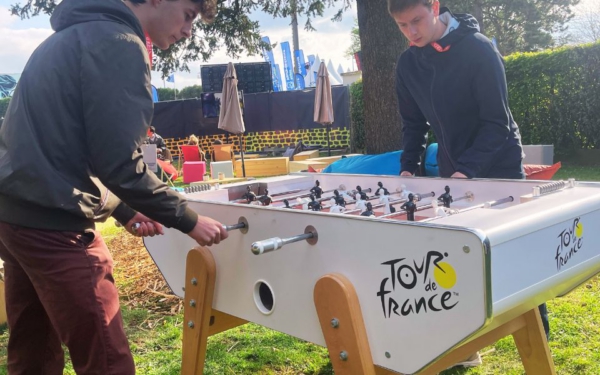 Toulet célèbre le Tour de France 2025 avec une collection exclusive en édition limitée.