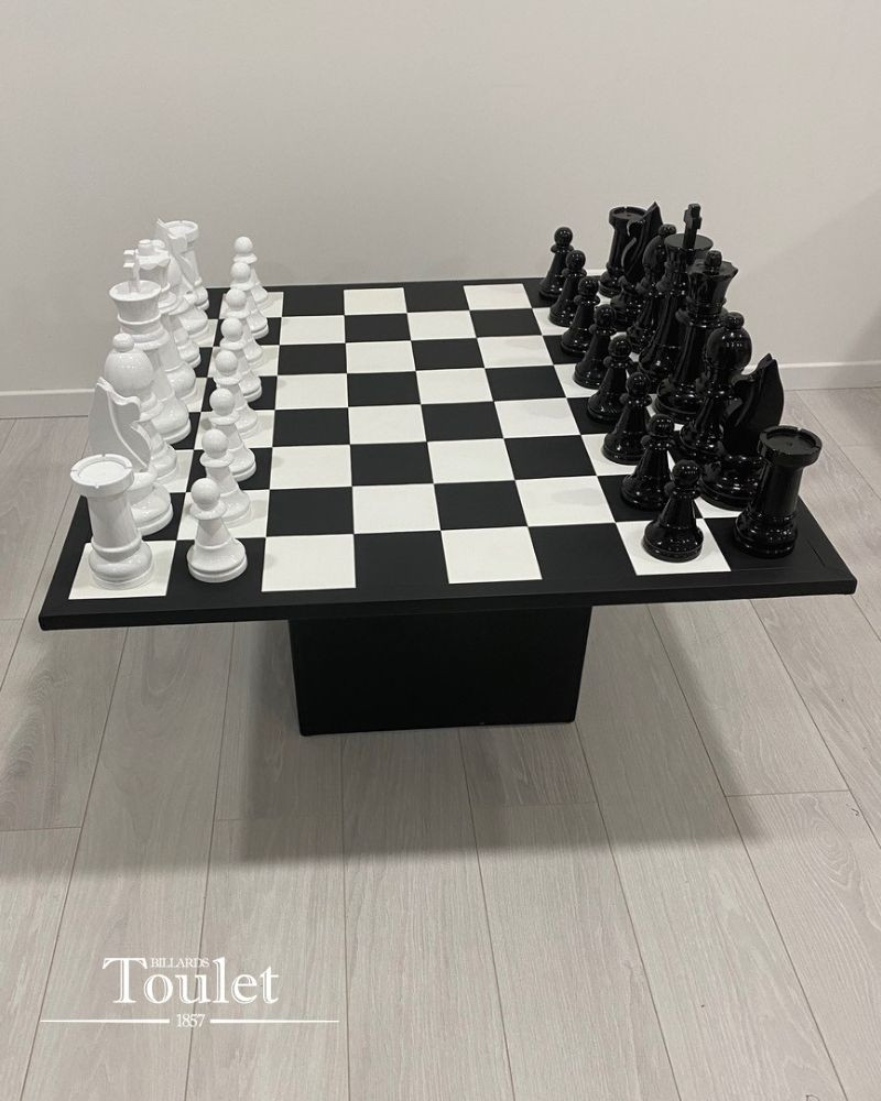 Jeu d&rsquo;échecs haut de gamme en cuir – 94 cm – Coloris au choix