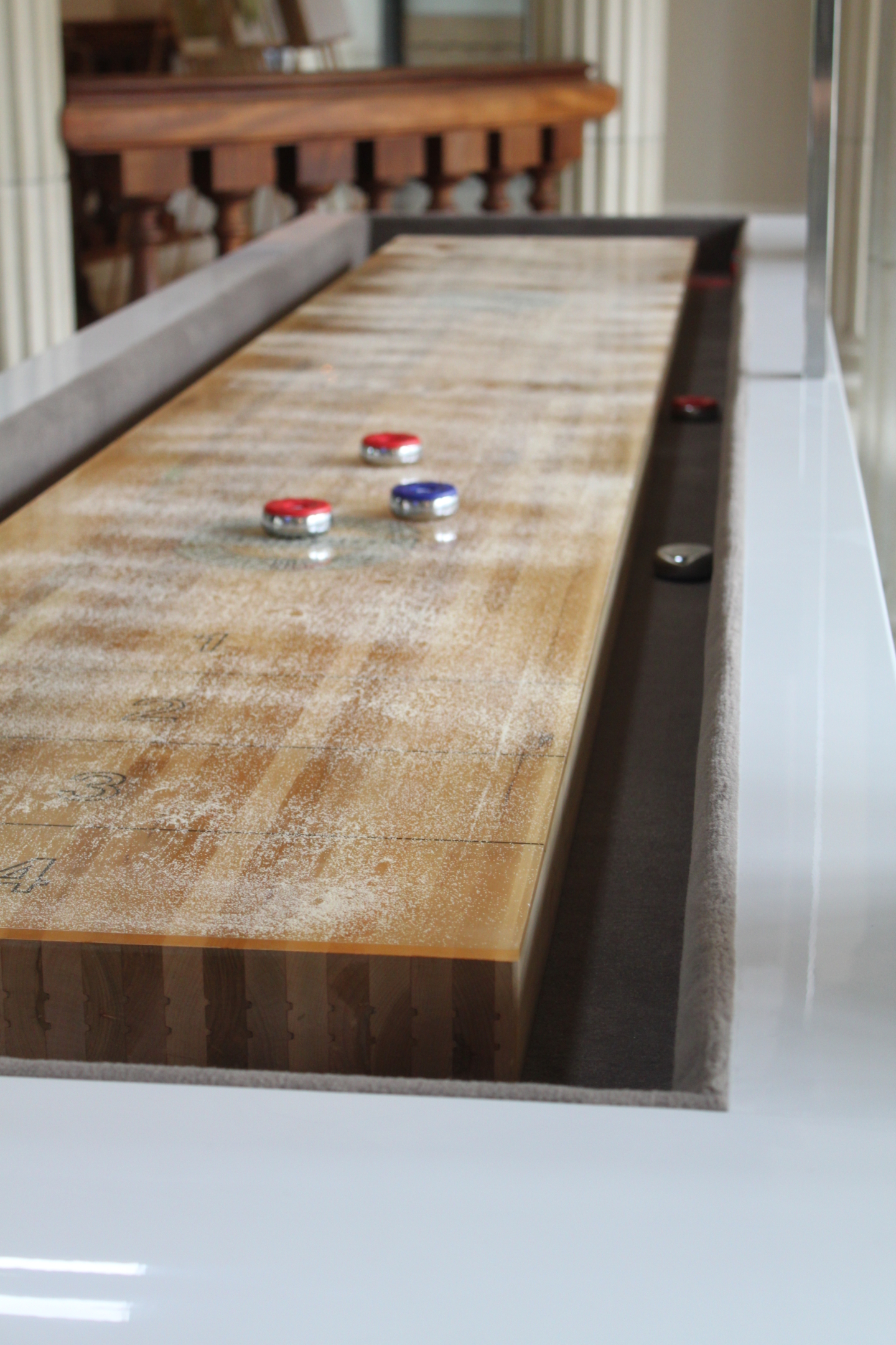table de shuffleboard showroom Toulet Made in France